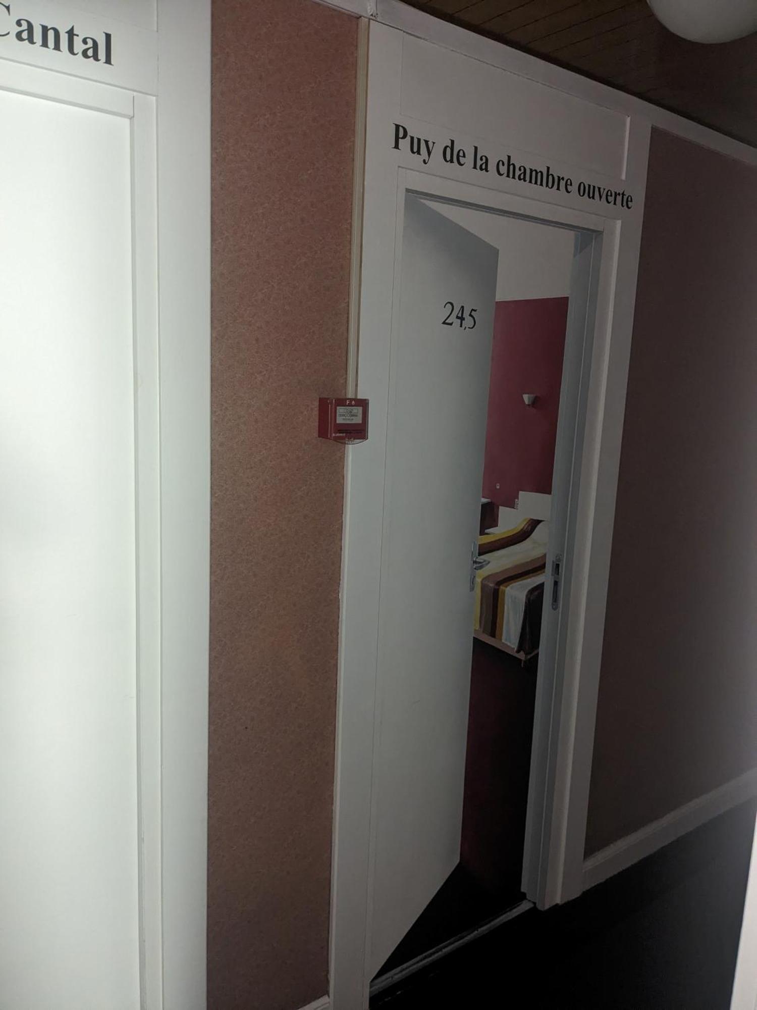 Hotel Le Rider Bort-les-Orgues Exterior foto